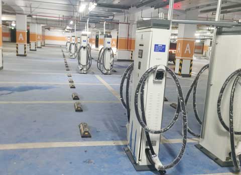 光伏儲(chǔ)能充電樁助力綠色出行