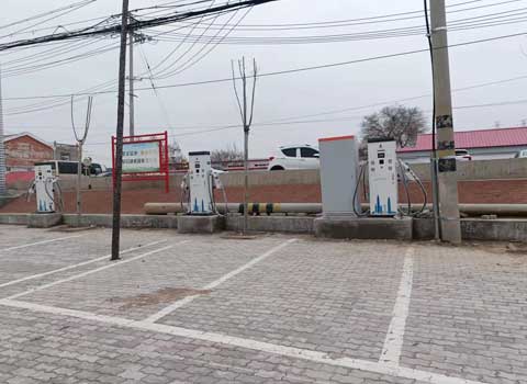戶外停車(chē)場(chǎng)40kw雙槍直流充電樁項(xiàng)目案例 戶外停車(chē)場(chǎng)40kw雙槍直流充電樁項(xiàng)目案例